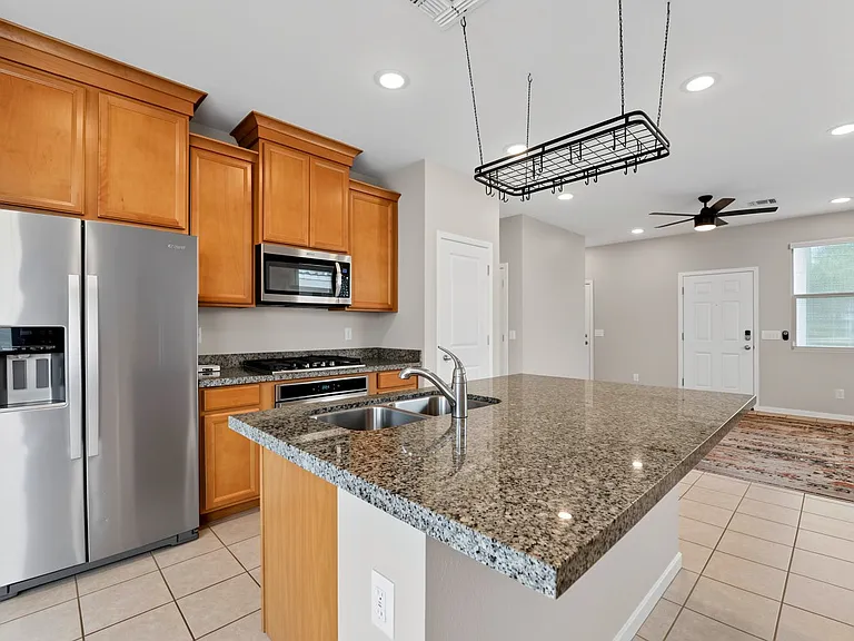 3629 E Archer Dr — Photo 9
