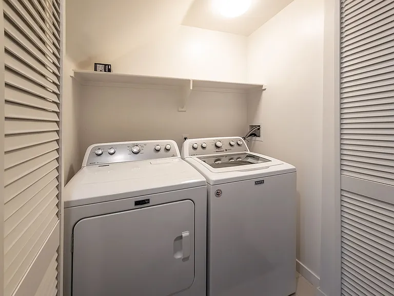 2926 Rowena Ave #2 — Photo 9