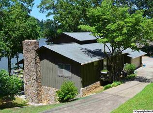 1189 Lakemont Dr, Gadsden, AL 35907