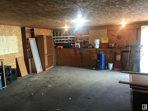 5th image of 4907 51st Ave