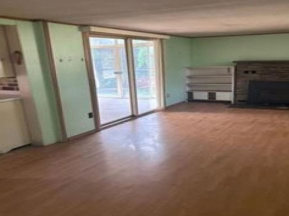 Additional Living Room