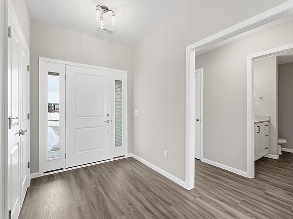 3rd image of 4914 Whittlebury Dr