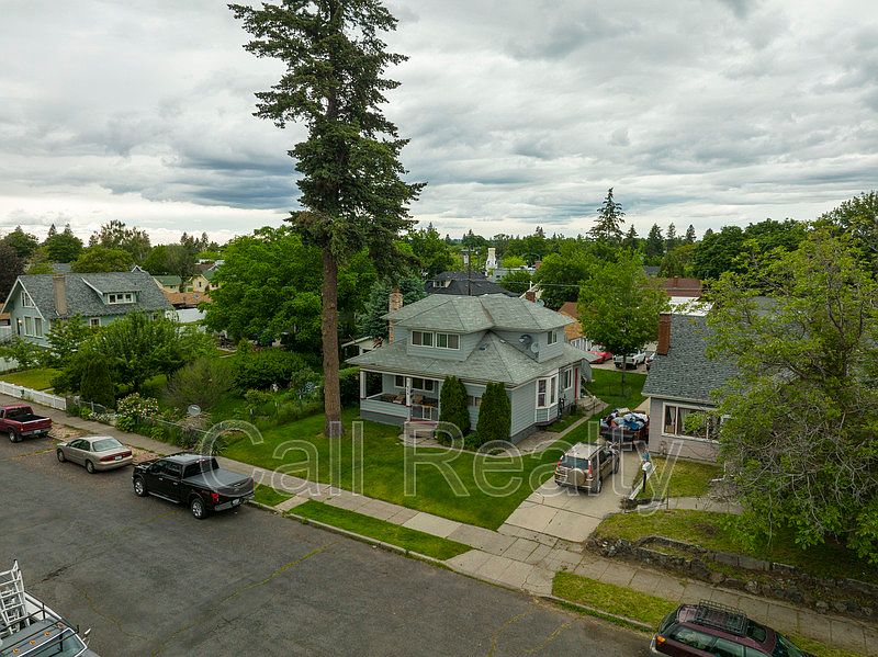 1st image of 714 W Kiernan Ave #B