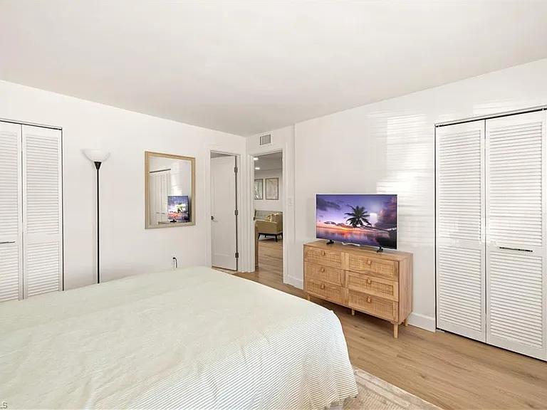 501 Forest Lakes Blvd #111 — Photo 21