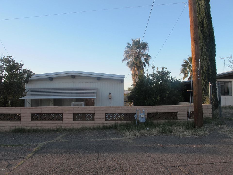 2nd image of 101 W Smock Ave
