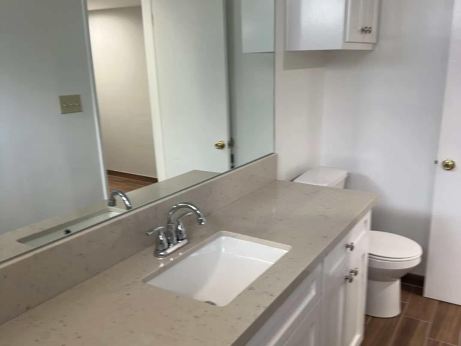 2 bed, 1000 sqft, $2,950 — Photo 4
