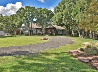 10101 E Danforth Rd, Arcadia, OK 73007