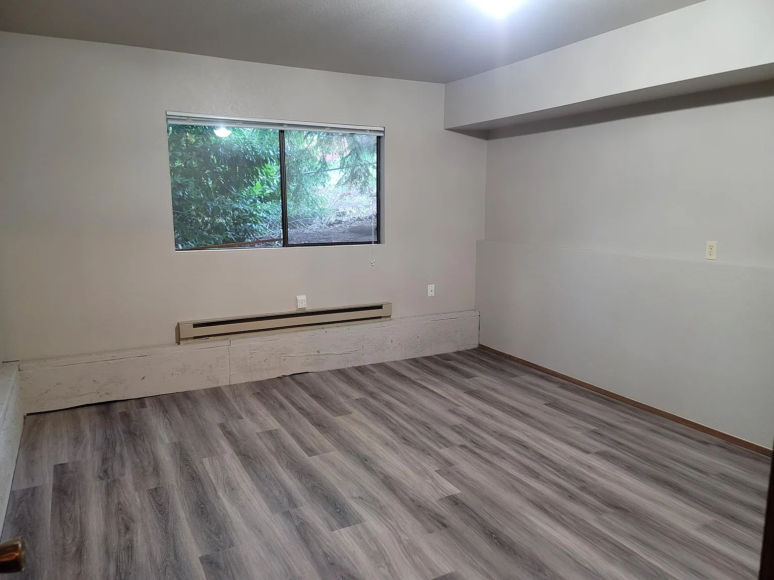 17219 Gravenstein Rd — Photo 2