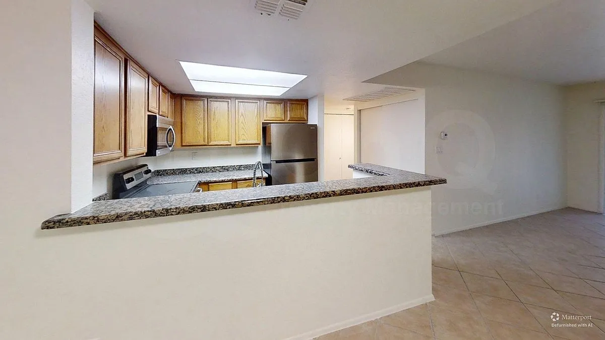 5757 W Eugie Ave — Photo 3