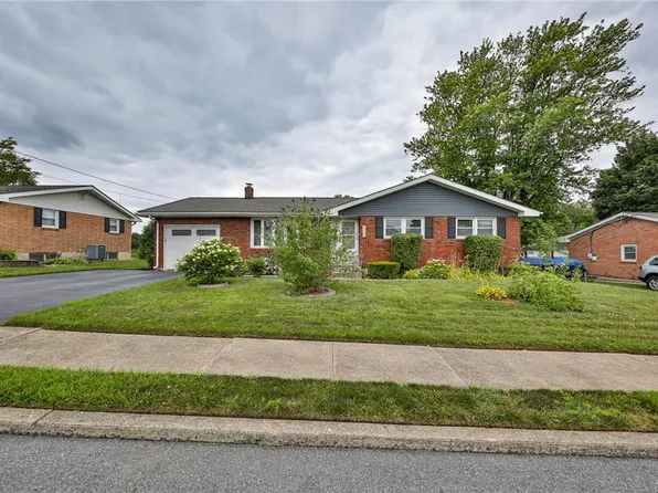 3014 S 6th Ave, Whitehall, PA 18052