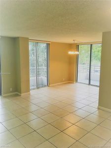 3300 NE 191st St APT 512, Aventura, FL, 33180