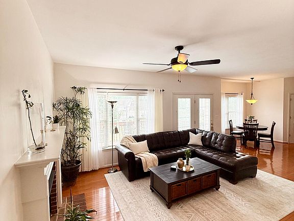 3rd image of 2830 Mystique Ct