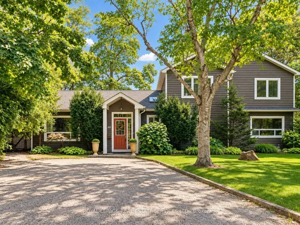 46 Germorda Dr, Oakville, ON L6H 1A8