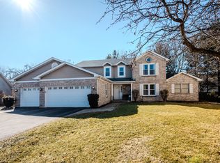 1447 Baldwin Ct, Naperville, IL 60565
