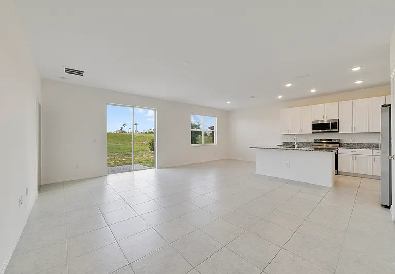 662 Fairview Ave — Photo 4