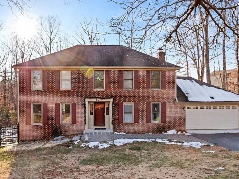 127 Pilgrim Cv — Photo 1