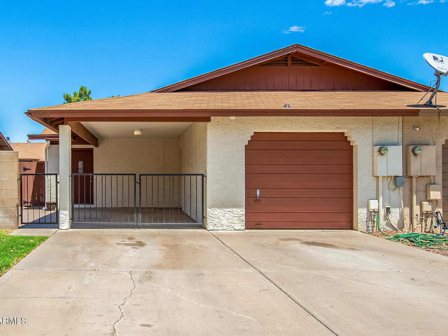 3 bed, 1.5 bath, 1131 sqft, $1,900 — Photo 1