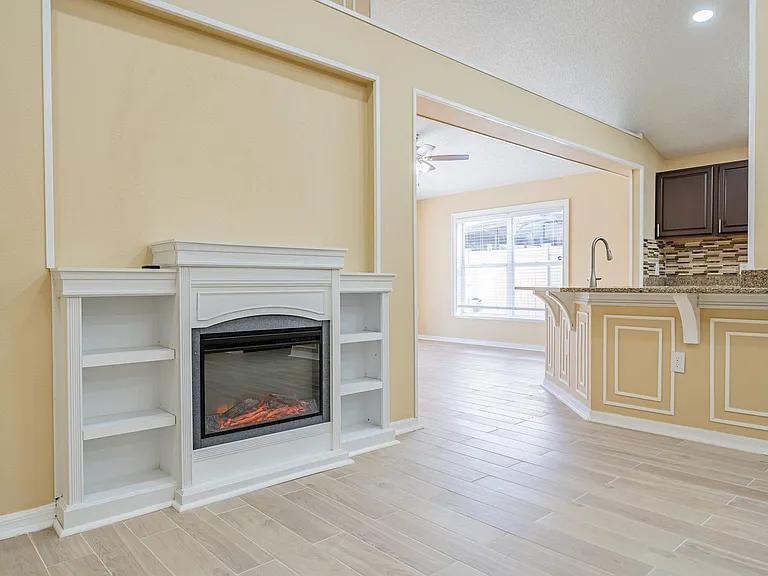 11318 Carabelee Cir — Photo 6