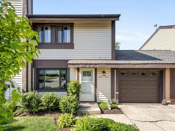 30W056 Buckthorn Ct, Warrenville, IL 60555