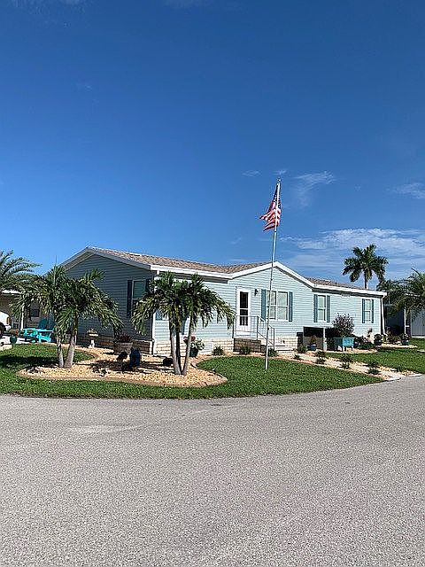 Large Corner Lot