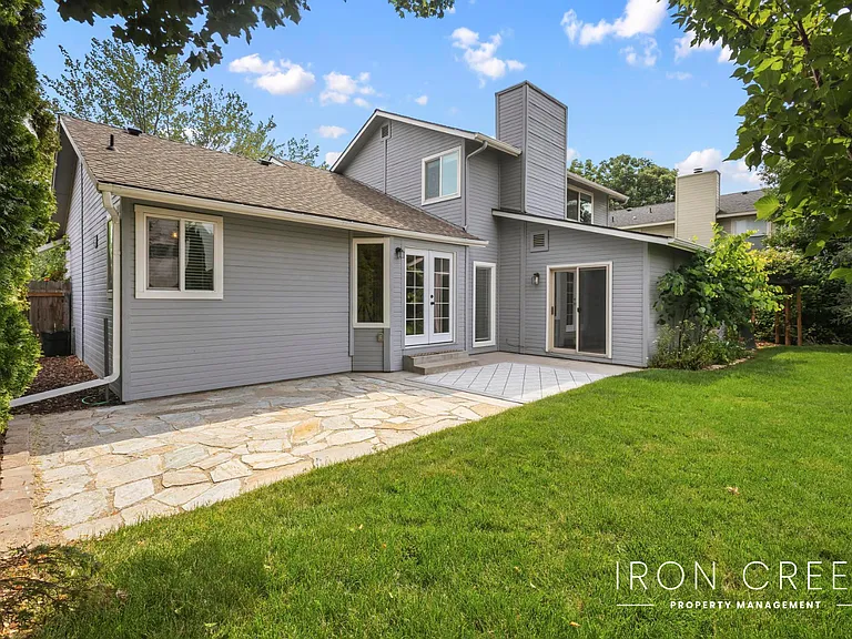 1544 E Falconrim Ct — Photo 29