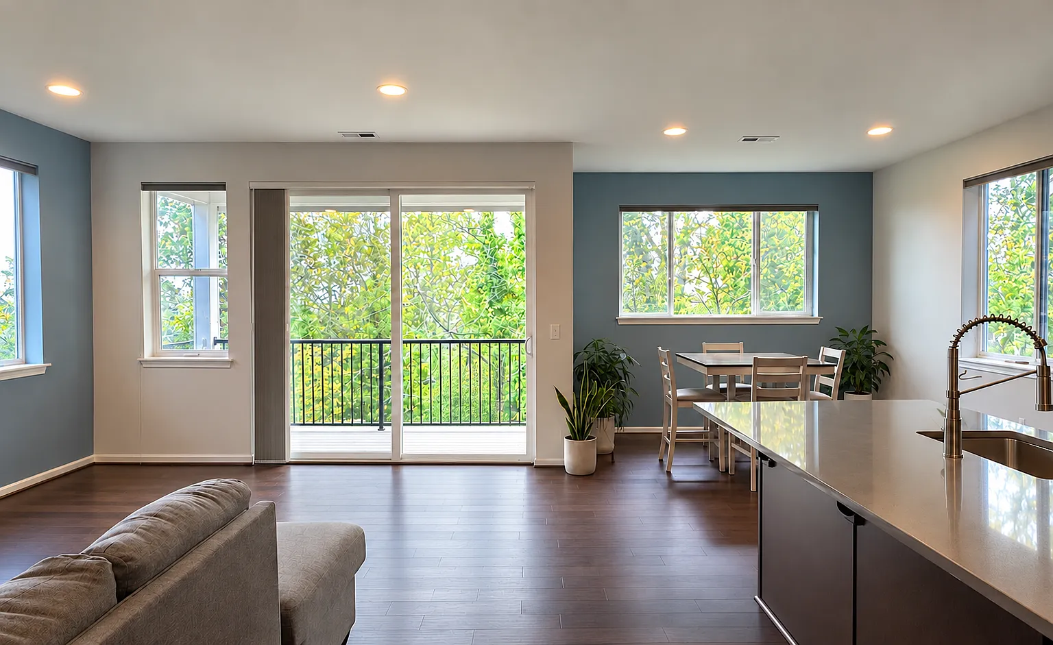 5 bed, 2660 sqft, $5,600 — Photo 3