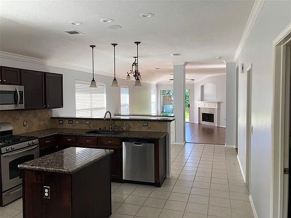 5th image of 21026 Somerset Park Ln