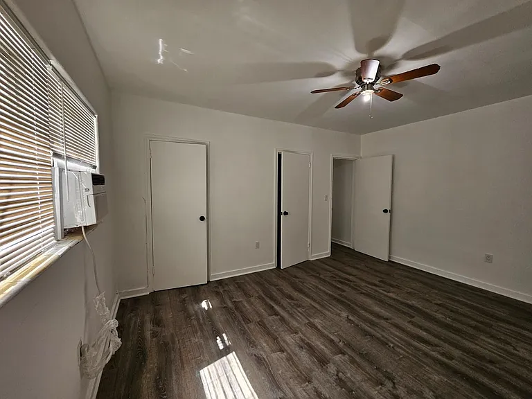 1732 SW 21st Ter — Photo 31