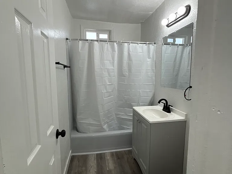 1745 Magnolia Ave #1 — Photo 9