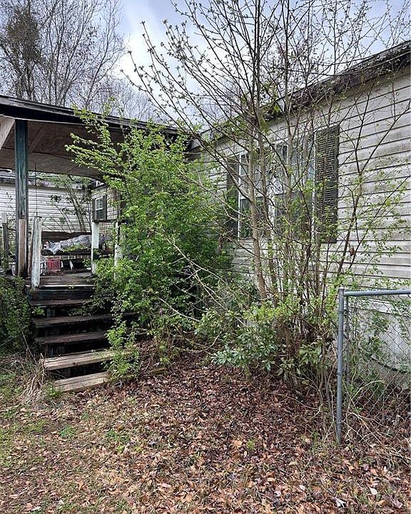 1st image of 115 Valerie Dr