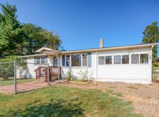 531 Bryson Rd, Candler, NC 28715