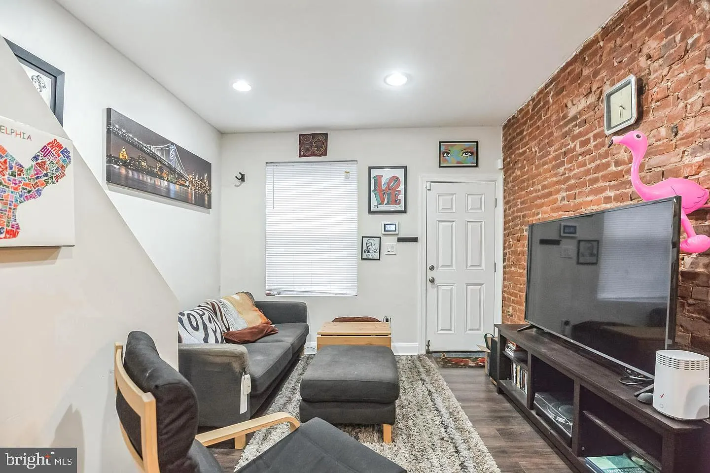 2 bed, 1.5 bath, 900 sqft, $1,650 — Photo 4