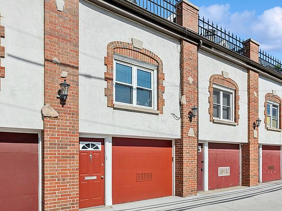2nd image of 623 W Drummond Pl APT 3