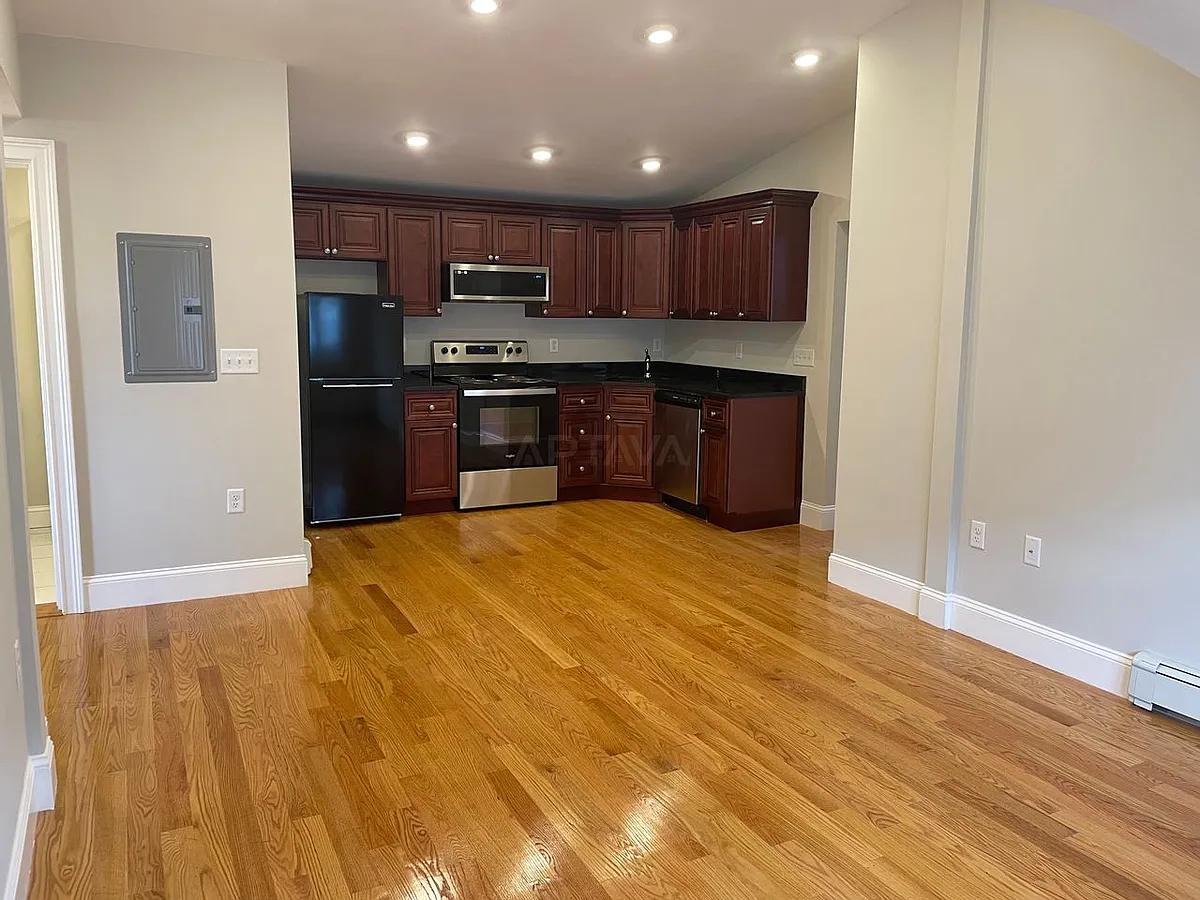 Building Photo - 248 Highland Ave #3