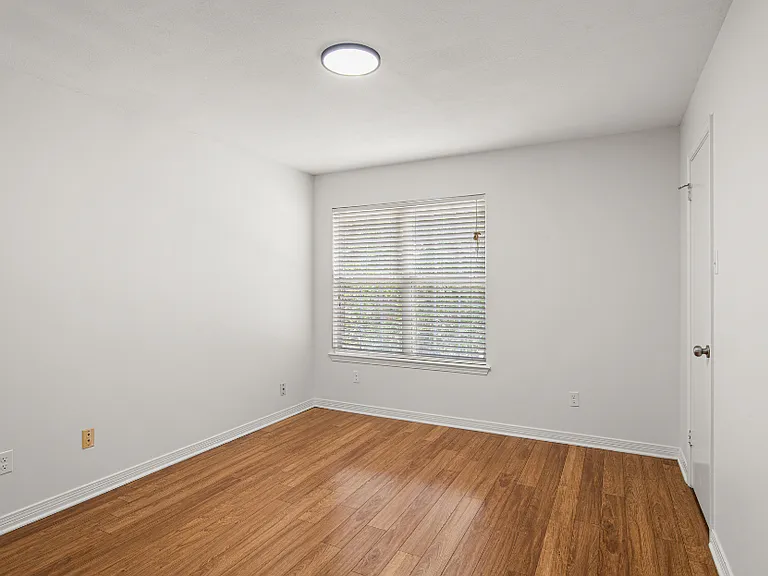 981 Dickenson Ave #981 — Photo 14