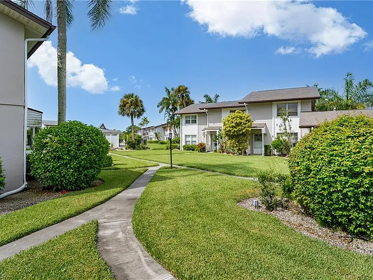 180 Cypress Way E #B212 — Photo 29