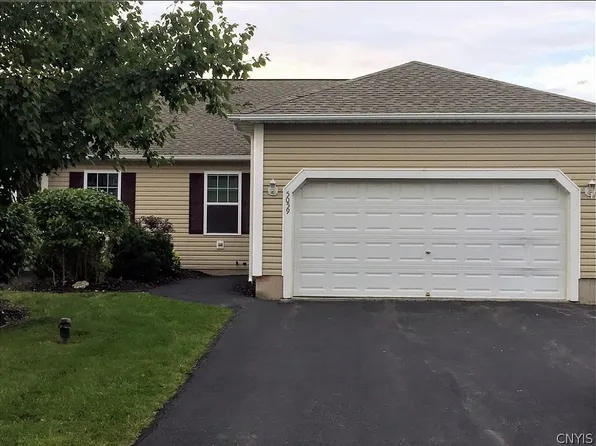 5059 Betsy Ross Way, Liverpool, NY 13088