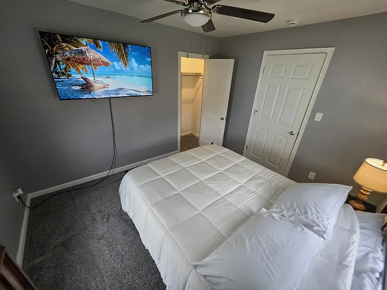 2709 Johnson Ave NW — Photo 8