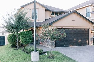 1st image of 9813 Sandhill Dr #10