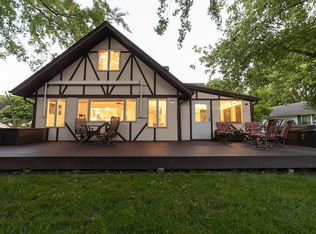 184 Brookside Dr, Elgin, IL 60123