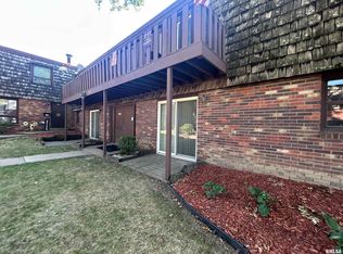 1910 Jeanette Ln APT 2, Springfield, IL 62702