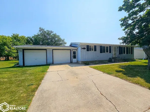 107 Sunrise Ct, Lake Mills, IA 50450