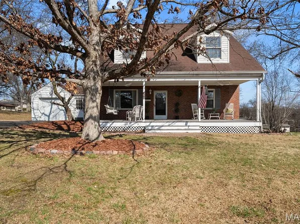 3601 Barbagallo Dr, Saint Louis, MO 63129