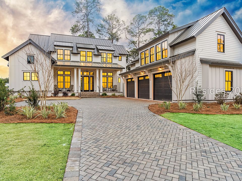 1st image of 452 Davies Rd