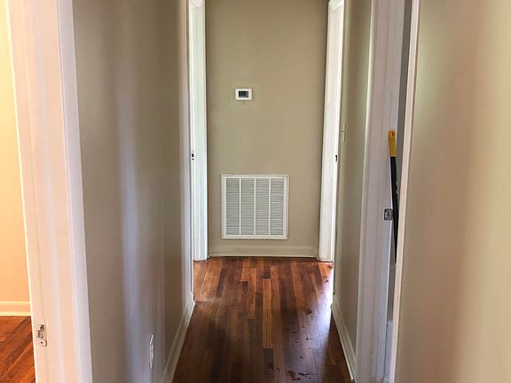 5th image of 140 Holmes Ln