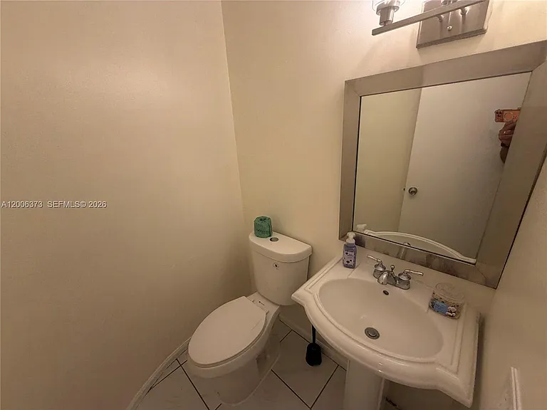 2200 NE 66th St #1426 — Photo 24