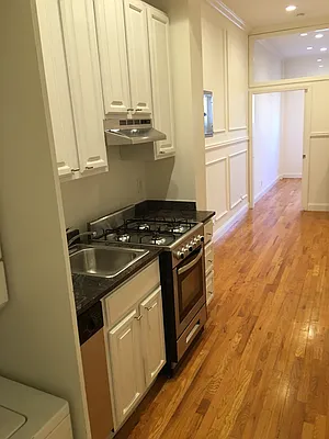 Rented by Skyline Realty LLC II | media 12