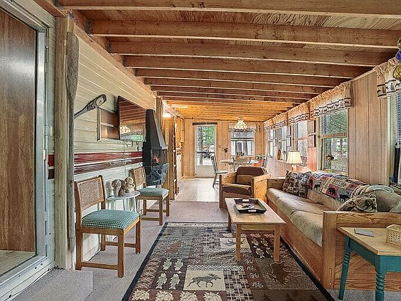 3rd image of 323 Woodbrook Drive