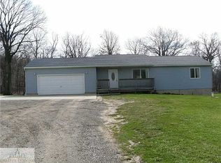 4187 Apple Dr, Eaton Rapids, MI 48827