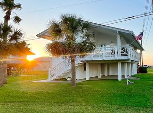 801 Washington, Port O'Connor, TX 77982